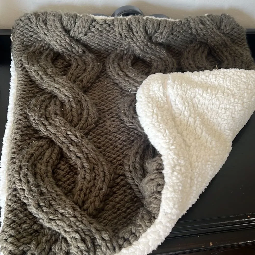 Pottery Barn Cable Knit Pillow Cover